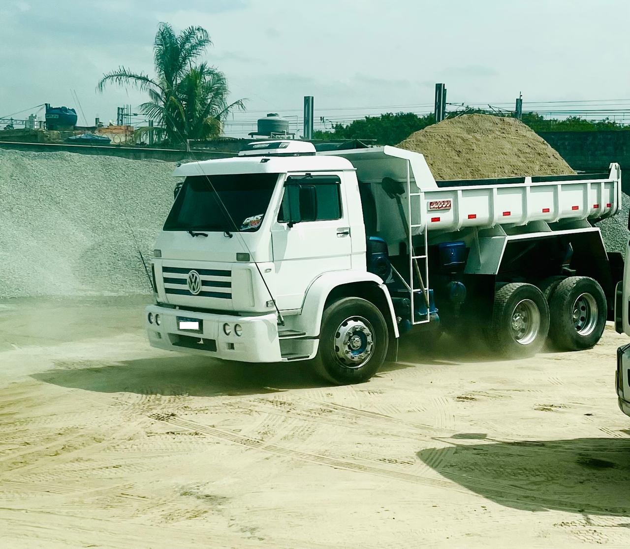 WhatsApp Image 2025-10-09 at 13.53.15 (2).jpeg